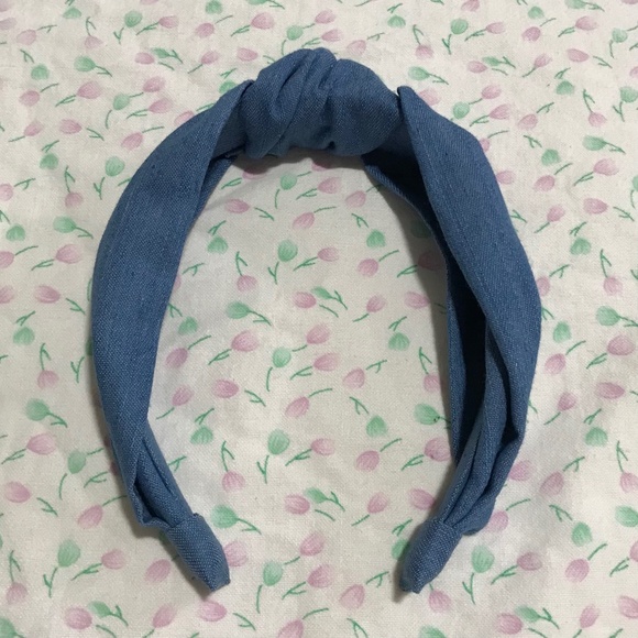 NWOT GAP Knotted Denim Headband Blue Chambray - Picture 1 of 3